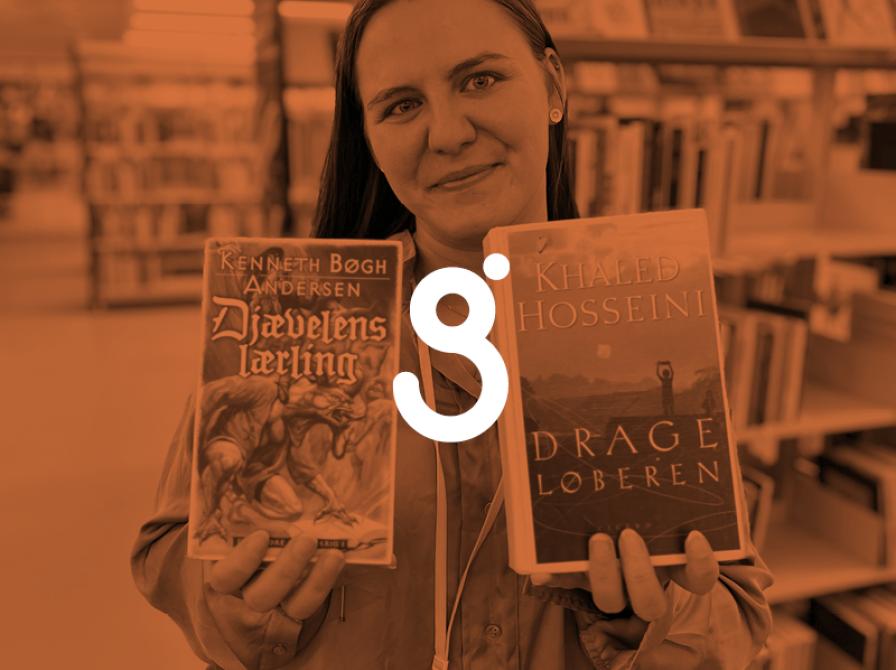 Sammen om Greve: en litterær oplevelse - bibliotekar med to bøger i hænderne